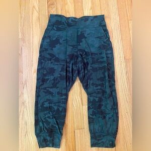 Lululemon Align Jogger Crop 23” Size 10